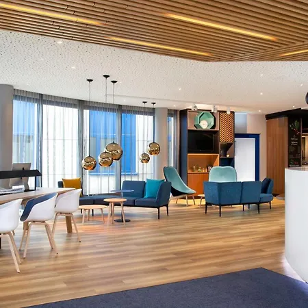Hotel By Ihg 4*