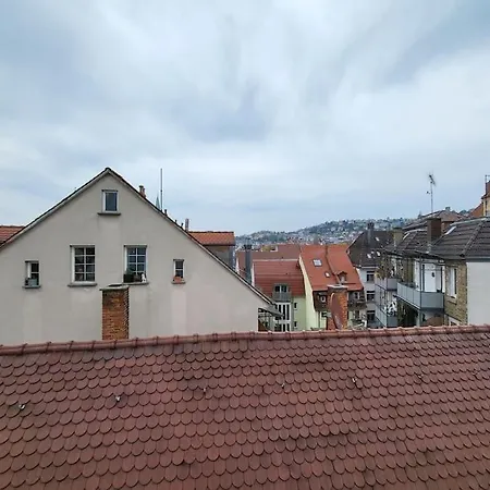 2-zimmer-apartment Mit Aussicht! Lägenhet Stuttgart