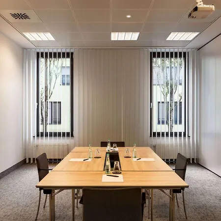 Vienna House Easy By Wyndham 4* Stuttgart