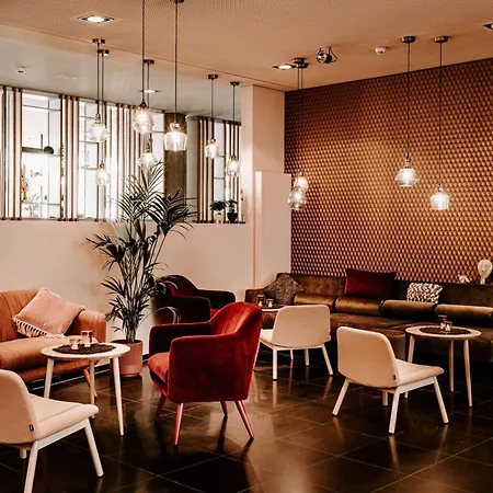 Vienna House Easy By Wyndham 4*