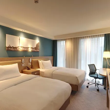 Hotel Hampton By Hilton Centre