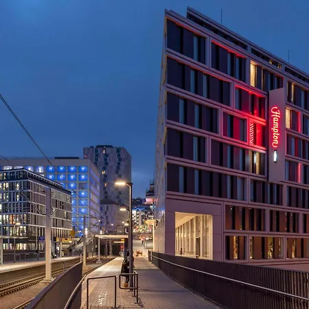 Hampton By Hilton Centre 3*
