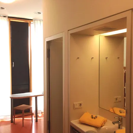 Hostel Neckarpark
