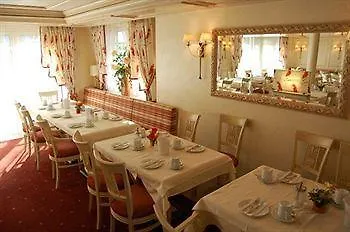 Hotell Ochsen 4*