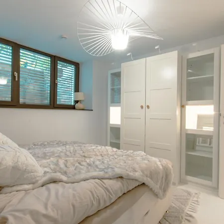 Апартаменты Lux Living - Stilvolles Wohnen Im Zentrum Штутгарт
