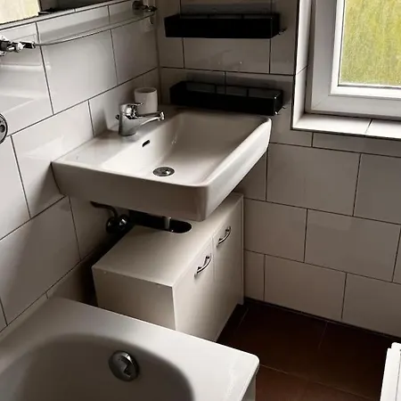 Gartenwohnung S-vahingen Us Barraks