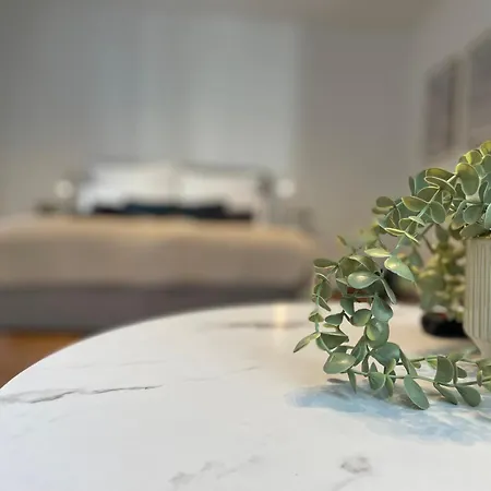 Zentrales Innenstadt Mit Garage Stuttgart