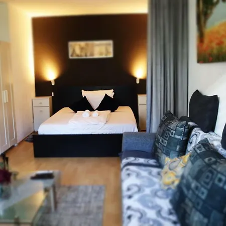 Apartment West *