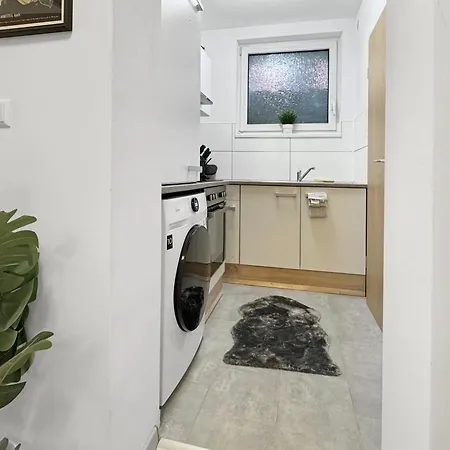 2 Im Zentrum Von Apartman *