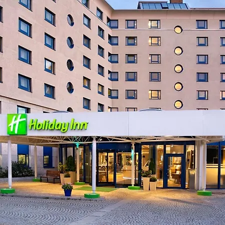 By Ihg 4*