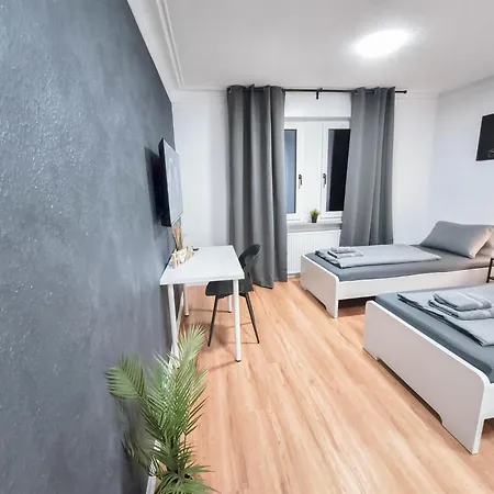 Apartment Alfa 4 4br Tv Wifi Wm Nahe Wasen & Daimler L 7beds I 8 People I Kitchen L Bathroom Stuttgart