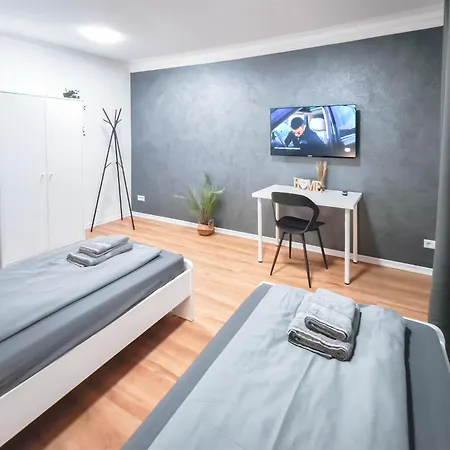 Alfa 4 4br Tv Wifi Wm Nahe Wasen & Daimler L 7beds I 8 People I Kitchen L Bathroom Apartment