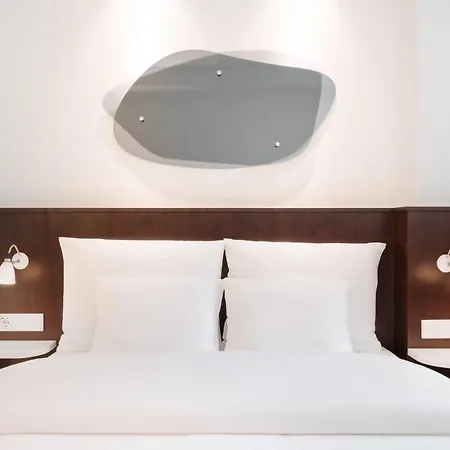 Ruby Hanna Hotel 4*