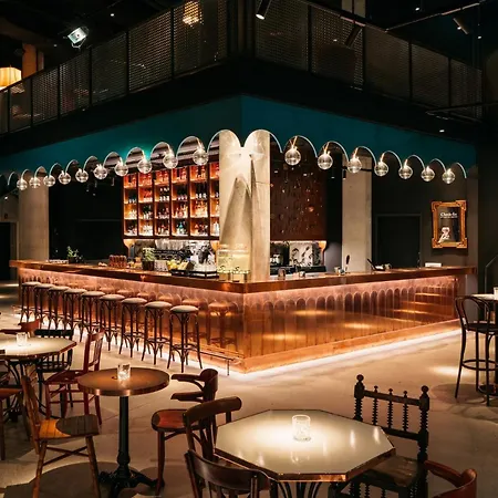 Ruby Hanna Hotel