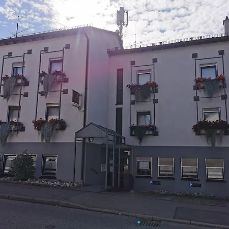 Akteon Hotel *