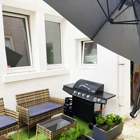 Grill Patio & Games Sleeps 13 Stuttgart
