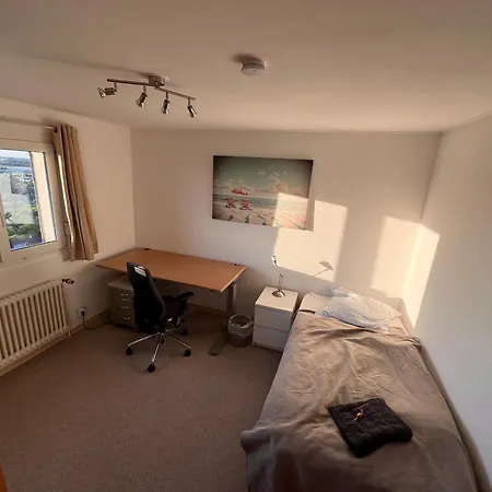 Zimmer Stuttgart Homestay *
