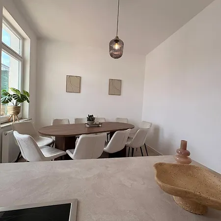 Group Accommodation In A City Location Apartment *