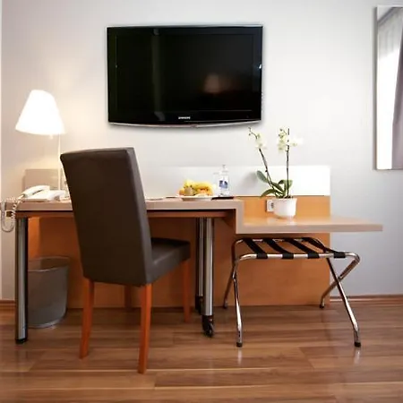 Attimo Stuttgart***s Otel 3*