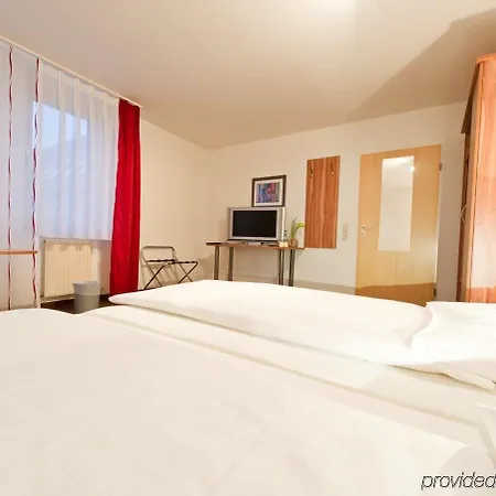 Domino Hotel 4*