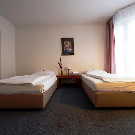 Отель Feuerbach Im Biberturm