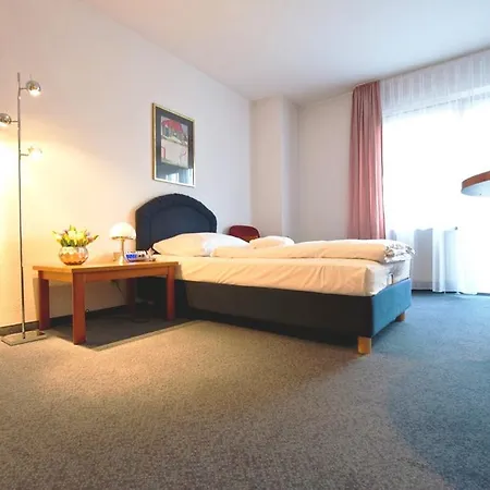 Feuerbach Im Biberturm Отель Штутгарт