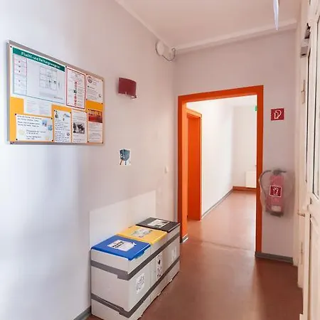 Alex 30 Hostal