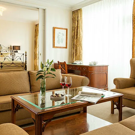 酒店 Althoff Am Schlossgarten 5*