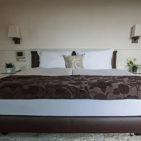 Rca Residenz Отель 4*
