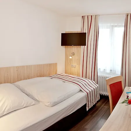 Hansa Hotel 3*