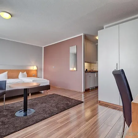 Attimo Stuttgart***s Otel 3*