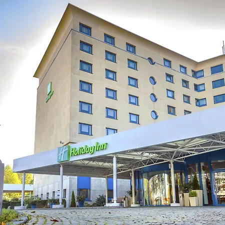 By Ihg