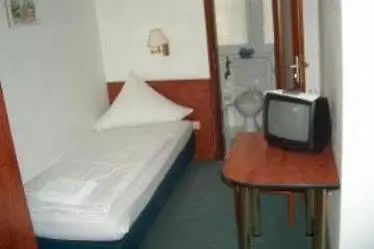 Stern Szálloda 2*