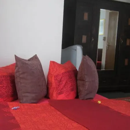 Hotel-pension Adler Untertuerkheim シュトゥットガルト
