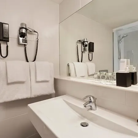 Wyndham Stuttgart Airport Messe 4*