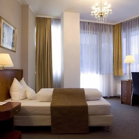 فندق روس 3*