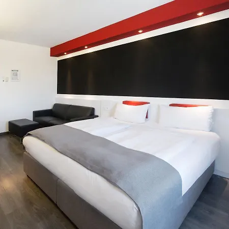 Dormero Szálloda Stuttgart