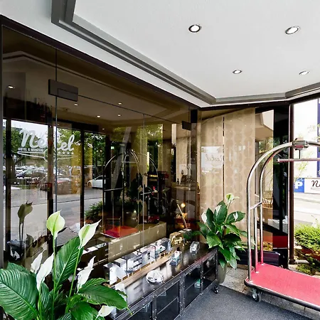 酒店 Ana尼奥特尔艺术酒店 4*