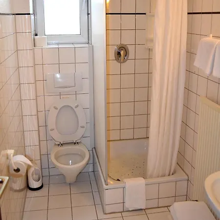 Stern 2* Stuttgart