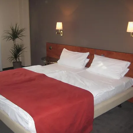 Hotell El Camino 3*