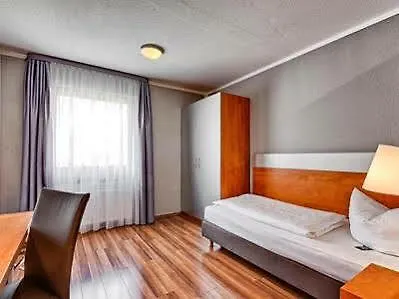 Attimo Stuttgart***s Otel Stuttgart