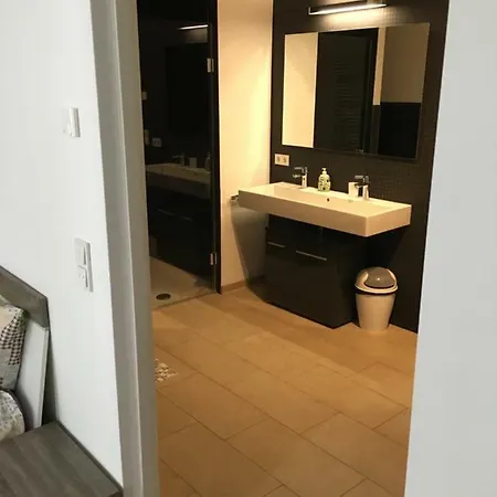 Apartment Penthouse Im Herzen Stuttgarts *
