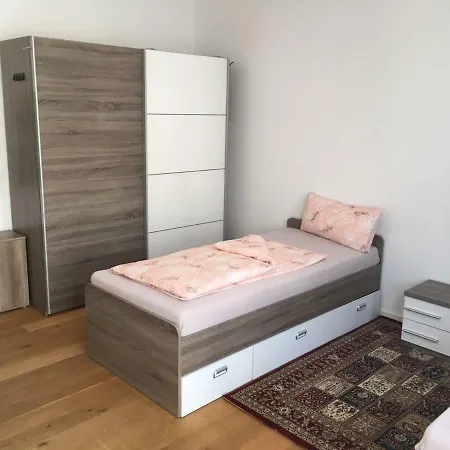 Apartment Penthouse Im Herzen Stuttgarts
