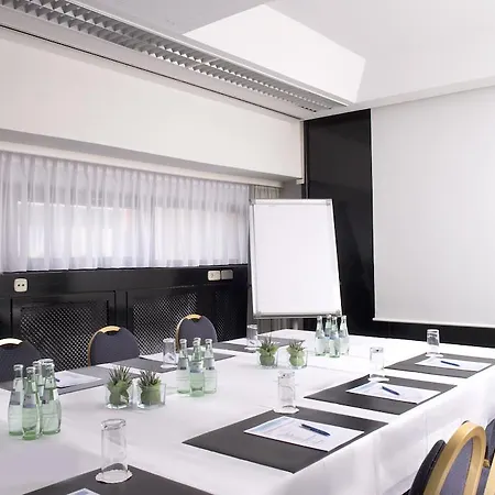 Hotel Wyndham Stuttgart Airport Messe