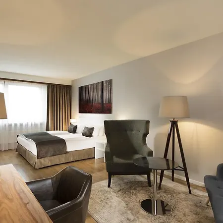Wyndham Stuttgart Airport Messe 4*