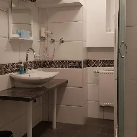 Pensión Hotel-pension Adler Untertürkheim Stuttgart