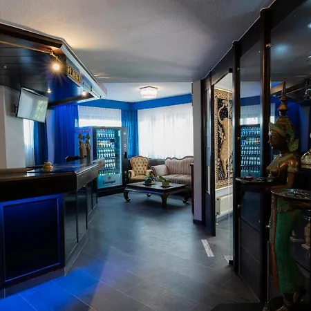 Hotell Astoria Am Urachplatz Stuttgart