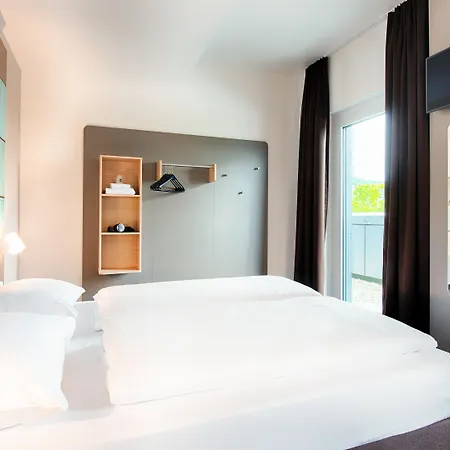 Stuttgart-neckarhafen 3* 슈투트가르트