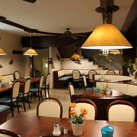 Hotel Astro - Nichtraucherhotel 4*