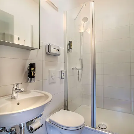 Ξενοδοχείο Western Loftstyle Stuttgart-zuffenhausen 3*